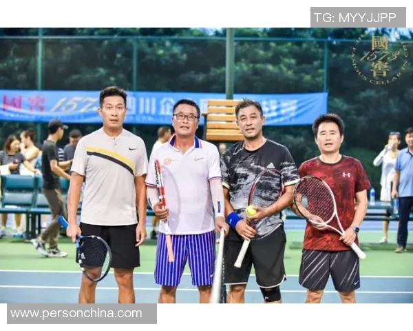 深圳羽毛球队的奋斗与荣耀:一段不平凡的竞技旅程与突破历程记录 深圳羽毛球队的奋斗与荣耀:一段不平凡的竞技旅程与突破历程记录