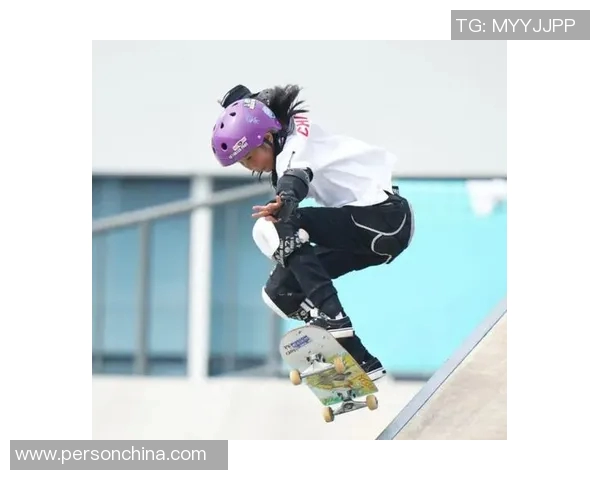 滑板与人生的交织：黄伟的深度对话与成长故事