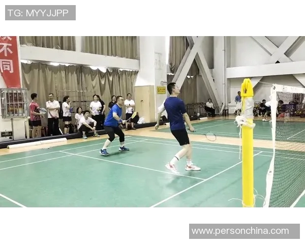 羽毛球意识排行榜揭晓重庆羽毛球队荣获第三名引发热议