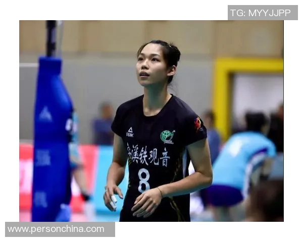 重庆排球队以54分领跑总决赛积分榜展现强劲实力