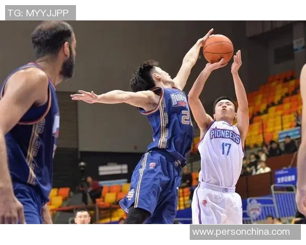 吉林队与同曦队精彩对决回放分析及比赛亮点总结