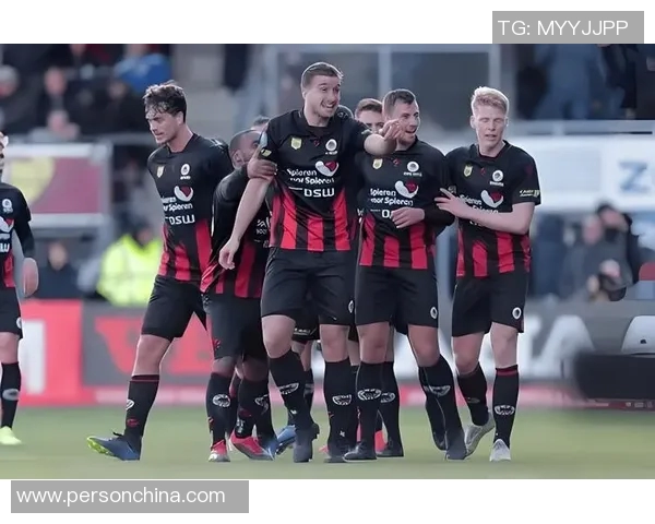 坎布尔与埃温FC的激烈对决揭示了球队实力与战术的较量