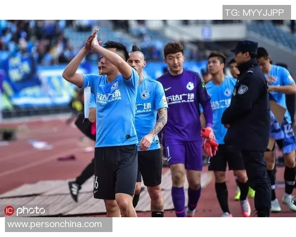 大连一方与绿地激战正酣谁能在这场较量中笑到最后