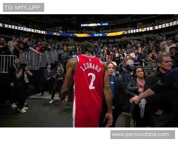 快船与爵士激战抢七赛场回顾与精彩瞬间分析