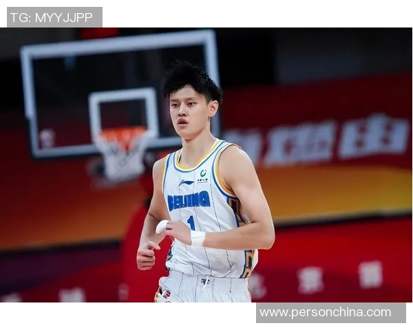 曾凡博：从青涩新星到篮球赛场的璀璨明珠，未来可期的传奇之路