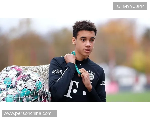 穆西亚拉崛起：年轻天才如何引领足球新时代的潮流与变革