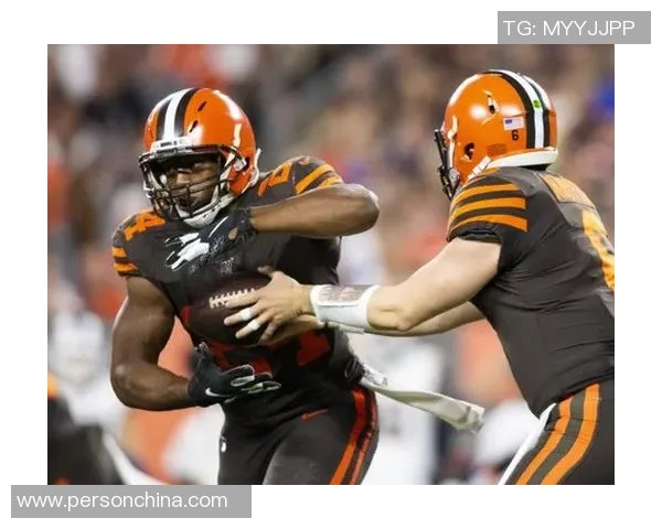 维拉与伊首斯激战正酣谁能在这场对决中笑到最后