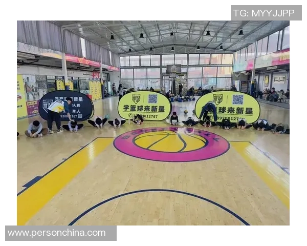 邹雨宸：从篮球新星到职业生涯的璀璨之路探索与展望